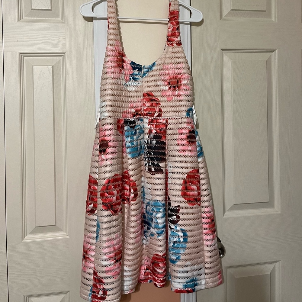 NWOT GUESS Dress Pink Floral